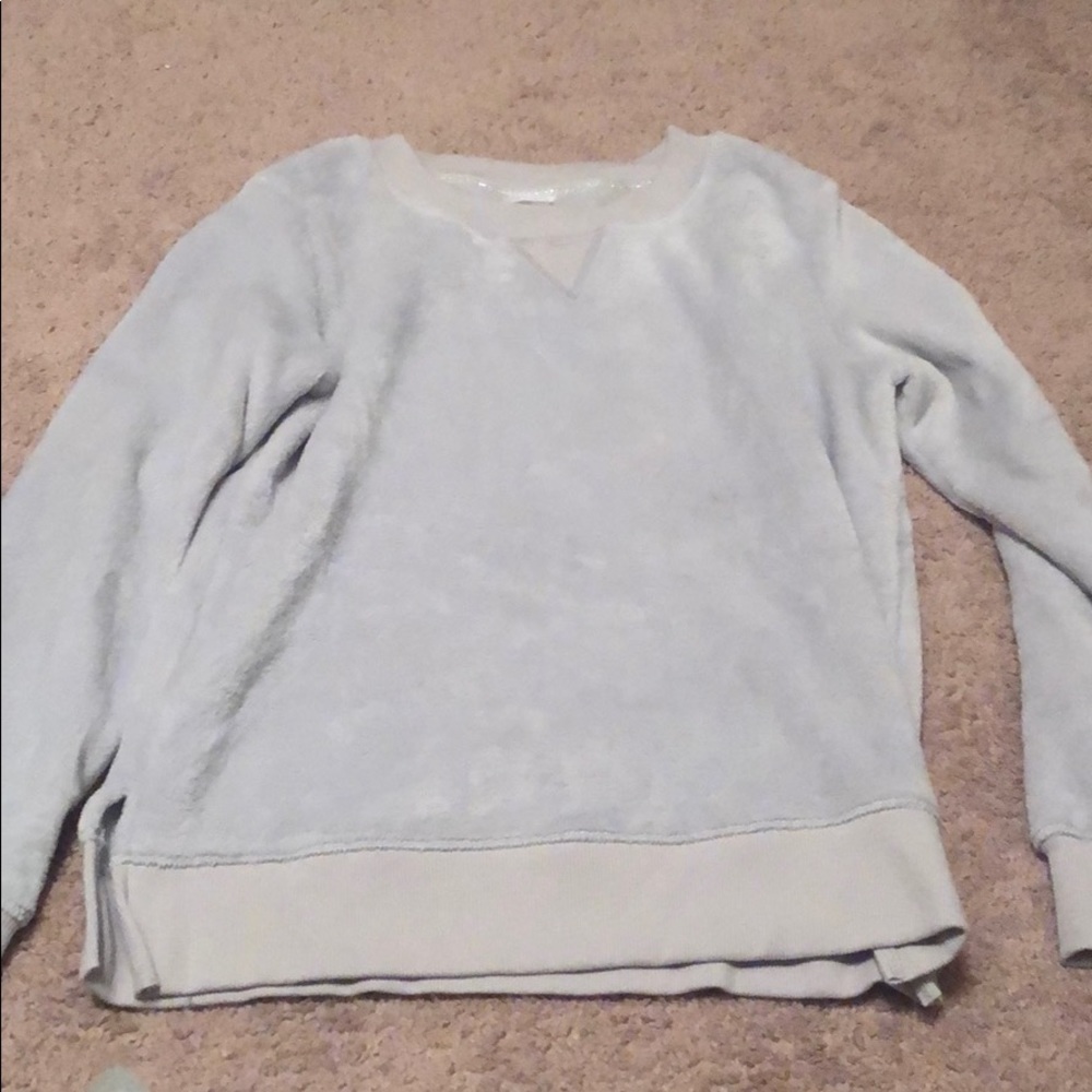 crew neck